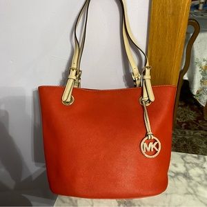 Michael Kors Jet Set Signature Tote Shoulder Bag